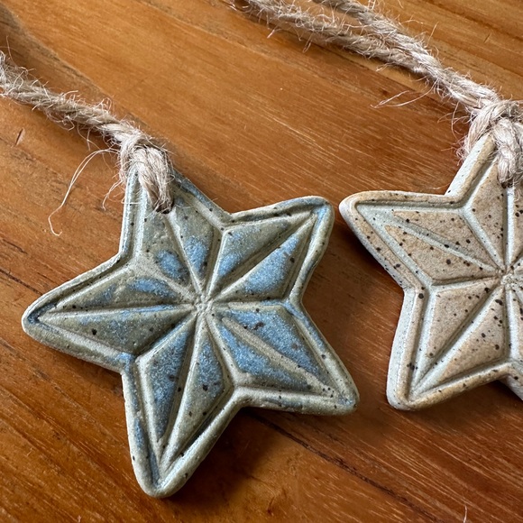 Bundle of 5 star ceramic ornaments - Picture 2 of 9
